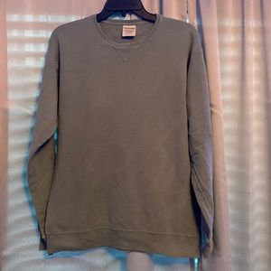 Green sweatshirt, wmns small